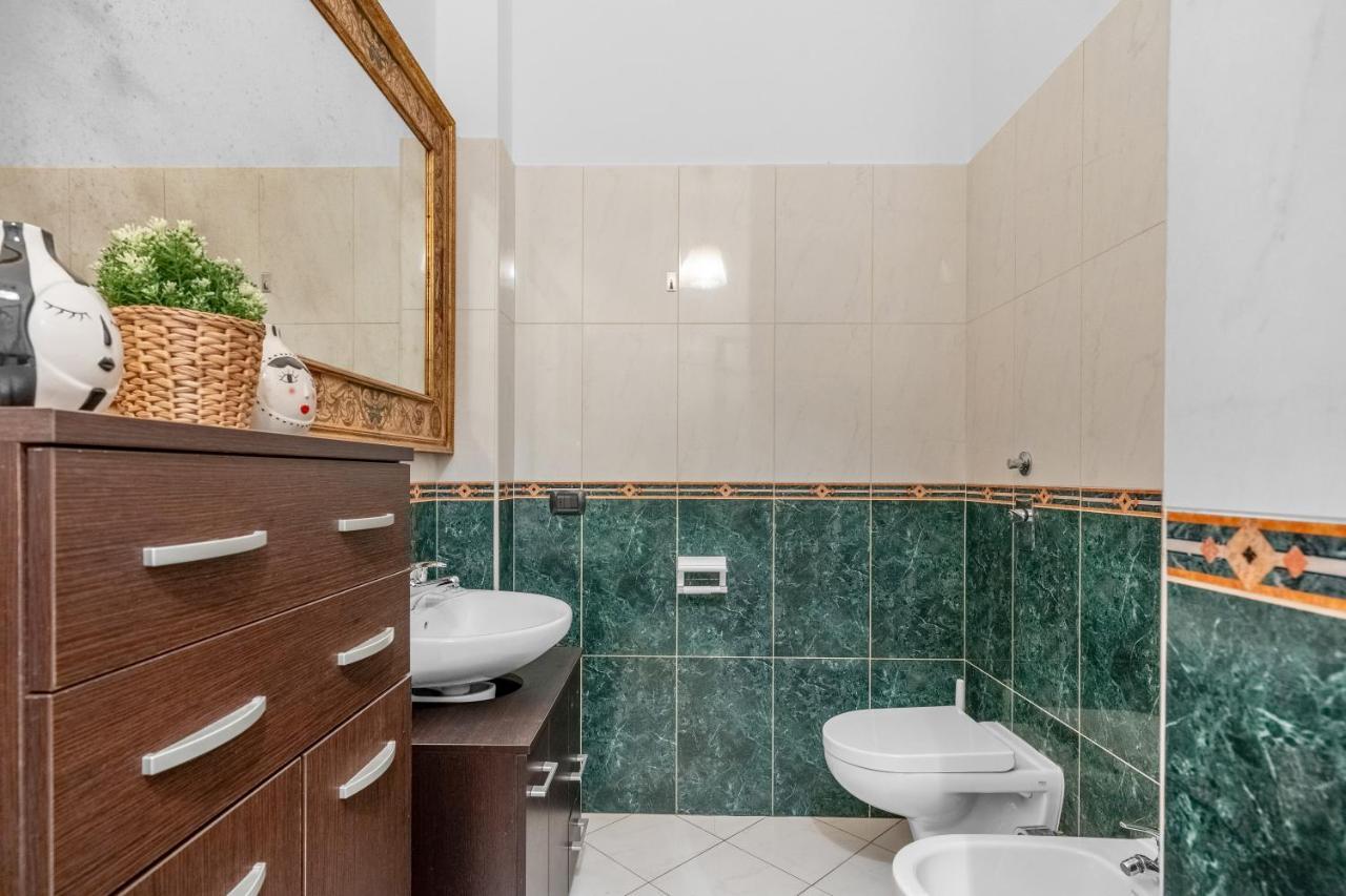 Ca36 - Luxurious Central Apartment - Romantic Милано Екстериор снимка